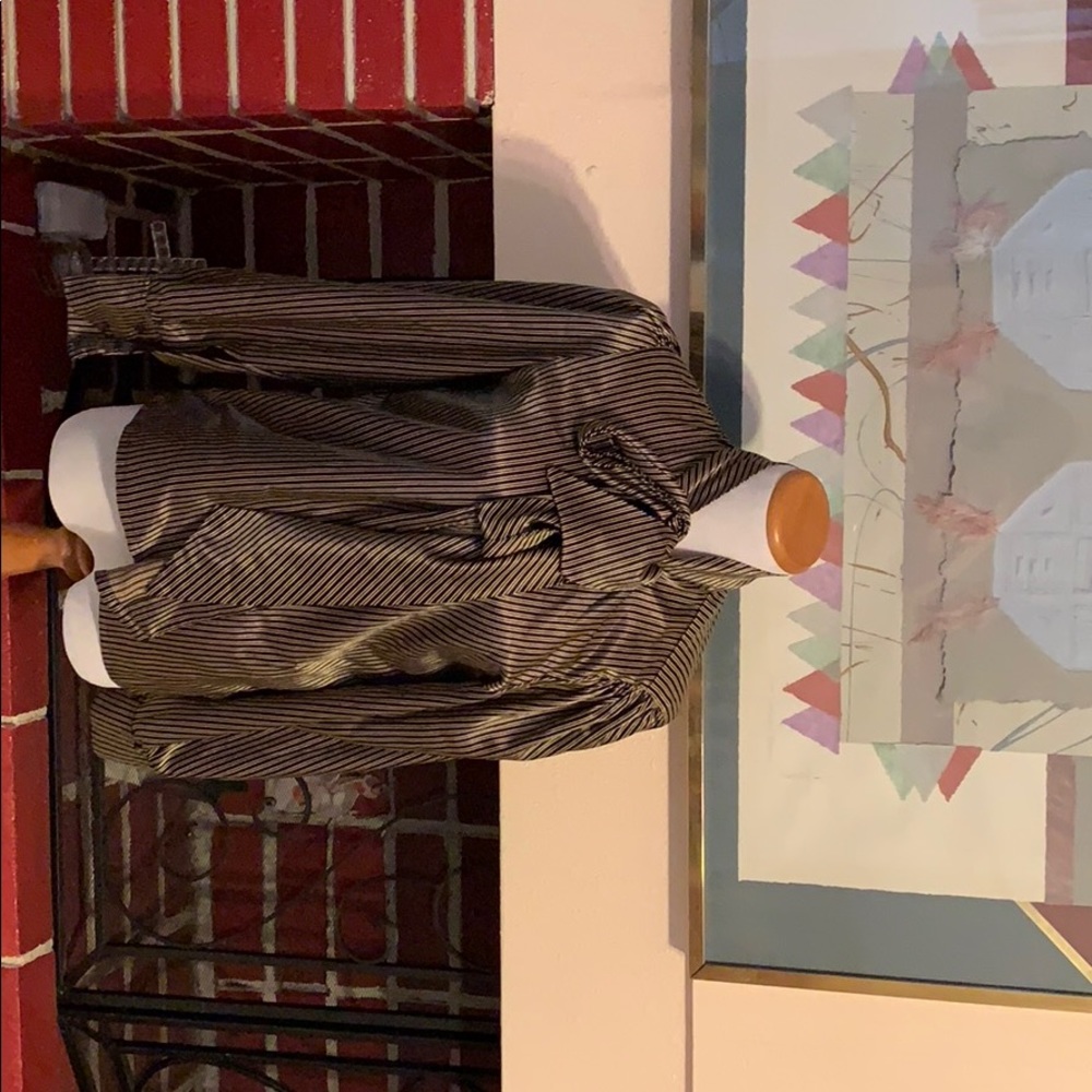 Elegant shirt size medium